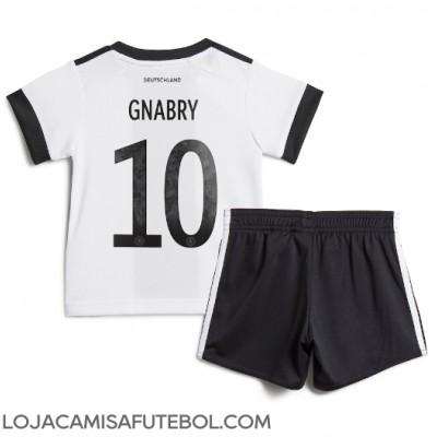 Camisa de Futebol Alemanha Serge Gnabry #10 Equipamento Principal Infantil Mundo 2022 Manga Curta (+ Calças curtas)